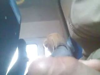 A Ariel le encanta golpearme, golpearme videos caseros cojiendo a escondidas o golpearme con su familia. (2015)