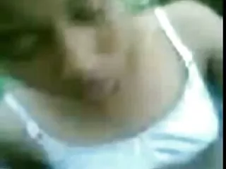 Mierda, la tortura de la grapadora cogiendo casero continúa.