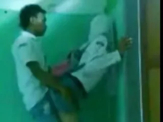 Sensible piercing en el coño videos caseros de parejas cojiendo